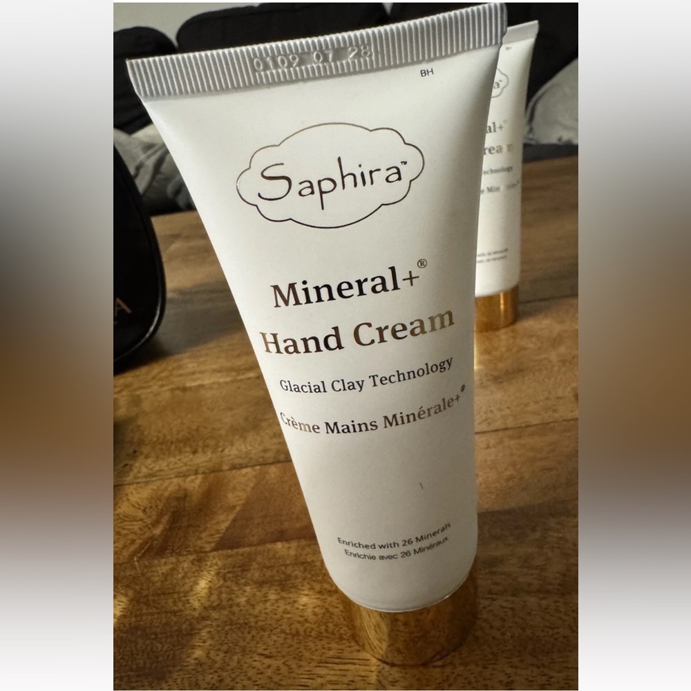 Saphira Dead Sea Mineral Spa Set Hair Skin Care Mud Face Hand Foot Cream - Picture 5 of 12